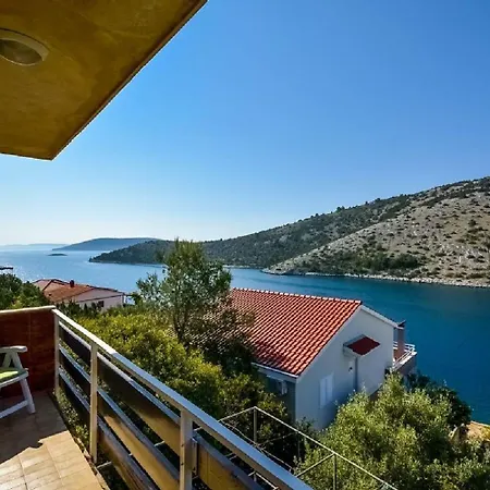 House Marica * Vinišće