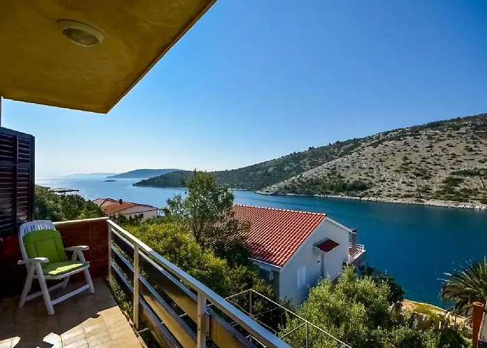 House Marica * Vinišće